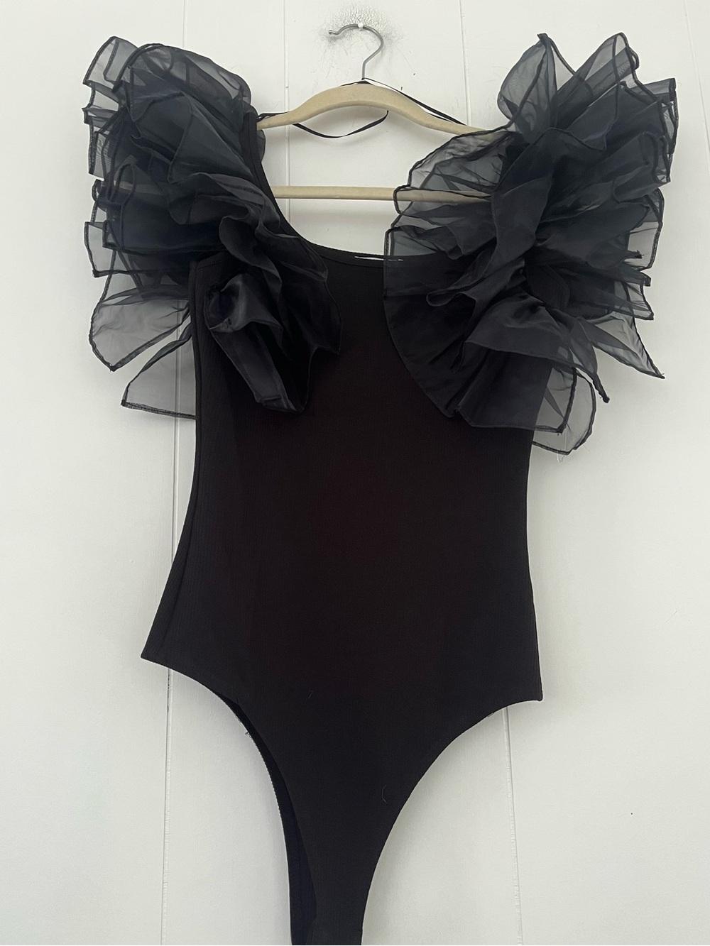 TCEC Black Ribbed Ruffled Organza Sleeves Bodysuit Top Size Small